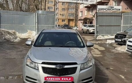 Chevrolet Cruze II, 2010 год, 730 000 рублей, 5 фотография