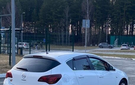 Opel Astra J, 2010 год, 600 000 рублей, 5 фотография