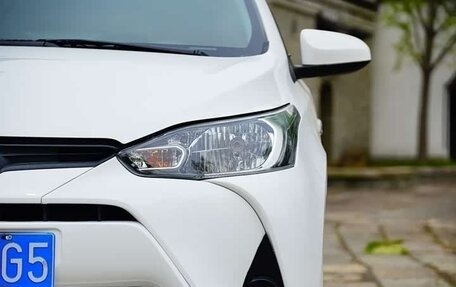 Toyota Yaris XP150 рестайлинг, 2022 год, 1 070 000 рублей, 6 фотография