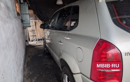 Hyundai Tucson III, 2008 год, 950 000 рублей, 2 фотография