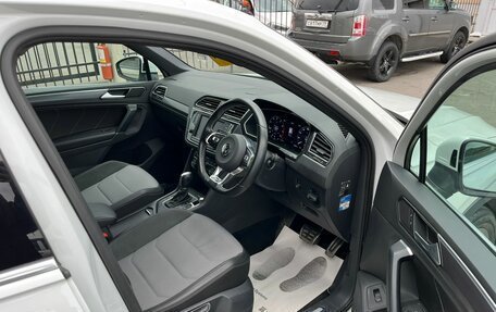 Volkswagen Tiguan II, 2017 год, 2 379 000 рублей, 14 фотография