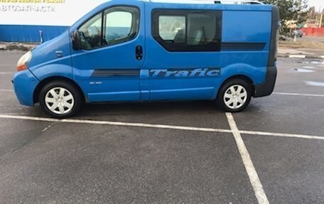 Renault Trafic, 2005 год, 850 000 рублей, 2 фотография