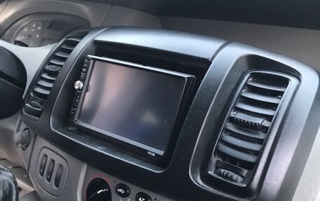 Renault Trafic, 2005 год, 850 000 рублей, 10 фотография