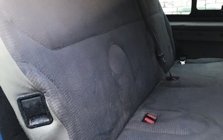 Renault Trafic, 2005 год, 850 000 рублей, 11 фотография