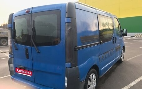 Renault Trafic, 2005 год, 850 000 рублей, 4 фотография