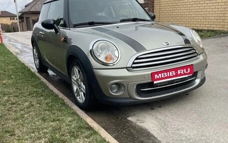 MINI Hatch, 2010 год, 820 000 рублей, 1 фотография