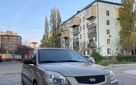 KIA Rio II, 2006 год, 315 000 рублей, 1 фотография