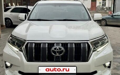 Toyota Land Cruiser Prado 150 рестайлинг 2, 2018 год, 7 200 000 рублей, 5 фотография