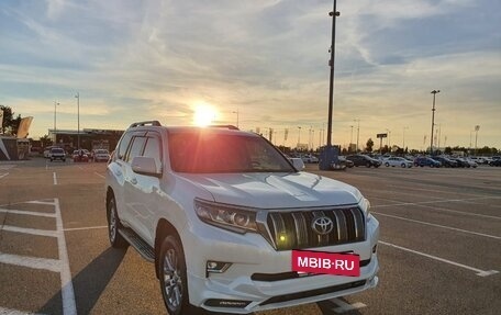 Toyota Land Cruiser Prado 150 рестайлинг 2, 2018 год, 7 200 000 рублей, 29 фотография