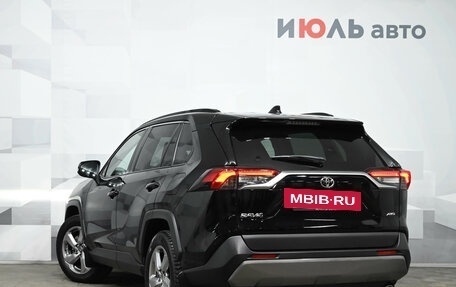 Toyota RAV4, 2021 год, 4 350 000 рублей, 4 фотография