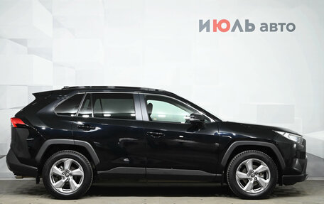 Toyota RAV4, 2021 год, 4 350 000 рублей, 8 фотография