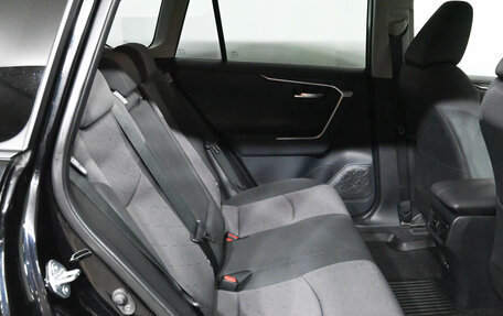 Toyota RAV4, 2021 год, 4 350 000 рублей, 10 фотография