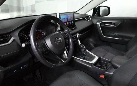 Toyota RAV4, 2021 год, 4 350 000 рублей, 17 фотография