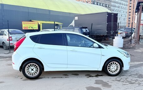 Hyundai Solaris II рестайлинг, 2015 год, 590 000 рублей, 3 фотография