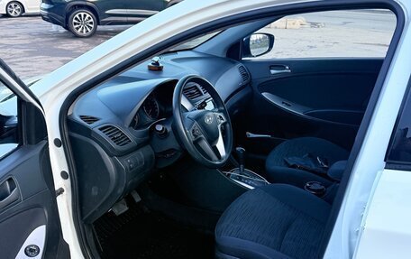 Hyundai Solaris II рестайлинг, 2015 год, 590 000 рублей, 4 фотография