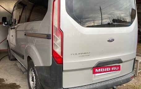 Ford Tourneo Custom I рестайлинг, 2017 год, 2 100 000 рублей, 4 фотография