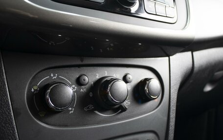 Renault Logan II, 2021 год, 1 050 000 рублей, 9 фотография