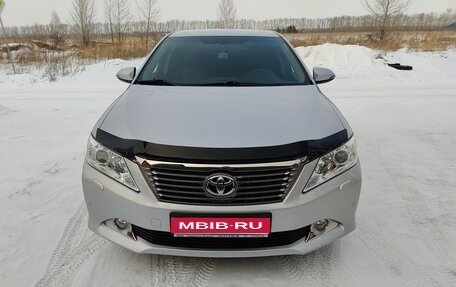 Toyota Camry, 2012 год, 1 950 000 рублей, 1 фотография