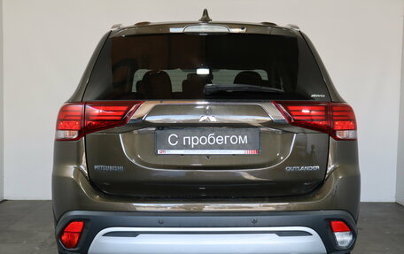 Mitsubishi Outlander III рестайлинг 3, 2019 год, 2 049 000 рублей, 5 фотография