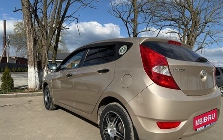 Hyundai Solaris II рестайлинг, 2013 год, 950 000 рублей, 6 фотография