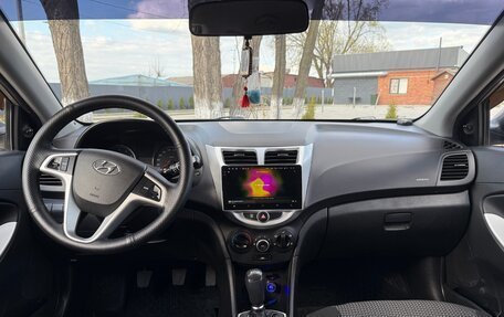 Hyundai Solaris II рестайлинг, 2013 год, 950 000 рублей, 29 фотография