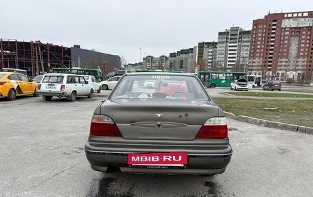 Daewoo Nexia I рестайлинг, 2004 год, 100 000 рублей, 3 фотография