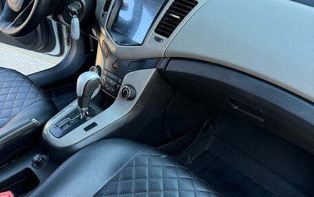 Chevrolet Cruze II, 2011 год, 670 000 рублей, 7 фотография