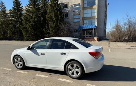 Chevrolet Cruze II, 2011 год, 670 000 рублей, 16 фотография