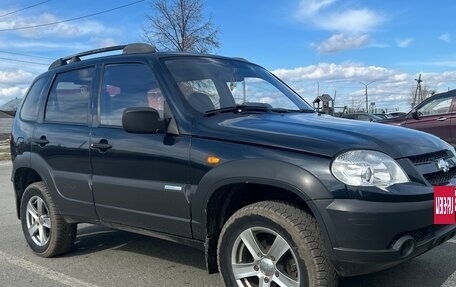 Chevrolet Niva I рестайлинг, 2011 год, 420 000 рублей, 3 фотография