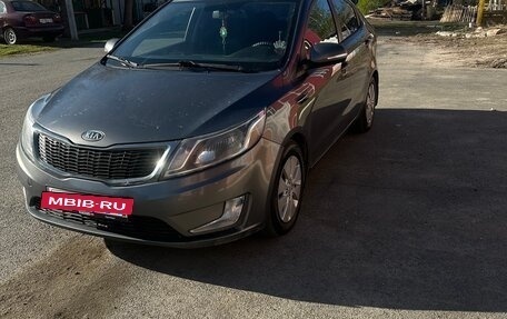 KIA Rio III рестайлинг, 2012 год, 930 000 рублей, 2 фотография