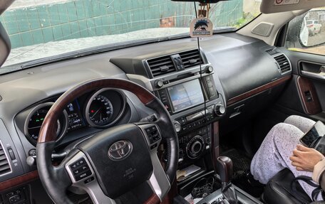 Toyota Land Cruiser Prado 150 рестайлинг 2, 2015 год, 3 800 000 рублей, 9 фотография