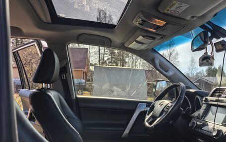 Toyota Land Cruiser Prado 150 рестайлинг 2, 2015 год, 3 800 000 рублей, 8 фотография