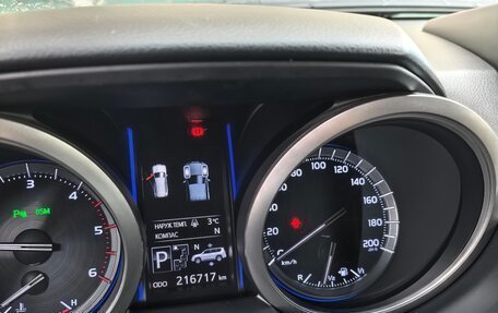 Toyota Land Cruiser Prado 150 рестайлинг 2, 2015 год, 3 800 000 рублей, 10 фотография