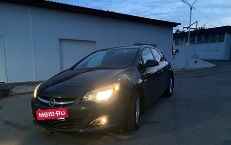 Opel Astra J, 2014 год, 900 000 рублей, 3 фотография