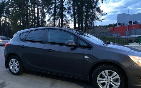 Opel Astra J, 2014 год, 900 000 рублей, 5 фотография