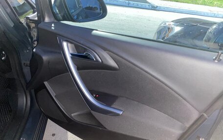 Opel Astra J, 2014 год, 900 000 рублей, 18 фотография