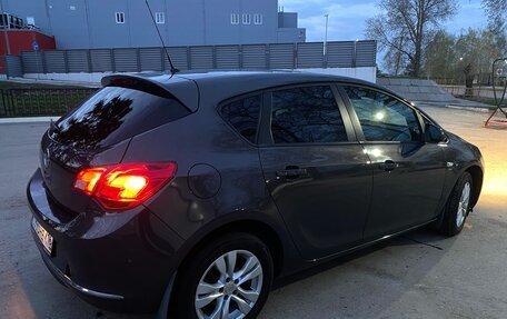 Opel Astra J, 2014 год, 900 000 рублей, 8 фотография