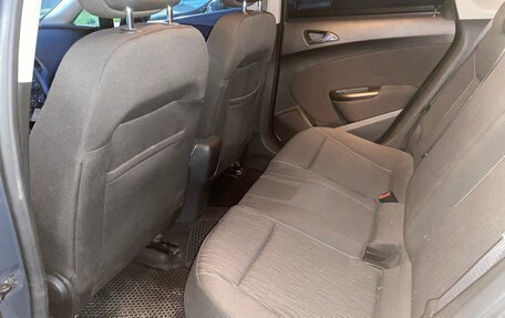 Opel Astra J, 2014 год, 900 000 рублей, 15 фотография