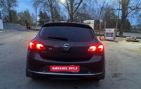 Opel Astra J, 2014 год, 900 000 рублей, 10 фотография