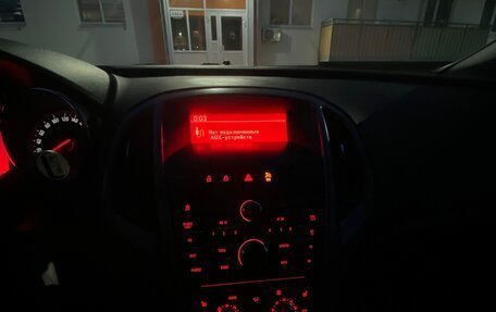 Opel Astra J, 2014 год, 900 000 рублей, 22 фотография