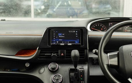 Toyota Sienta II, 2021 год, 1 550 000 рублей, 14 фотография