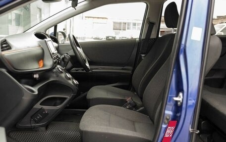 Toyota Sienta II, 2021 год, 1 550 000 рублей, 18 фотография