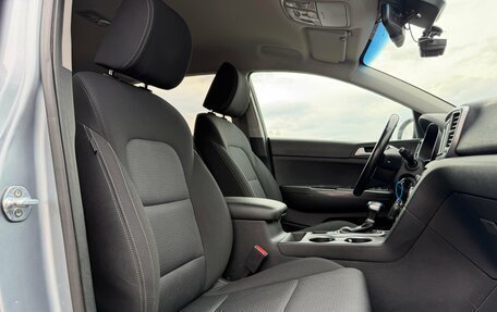 KIA Sportage IV рестайлинг, 2018 год, 2 250 000 рублей, 21 фотография