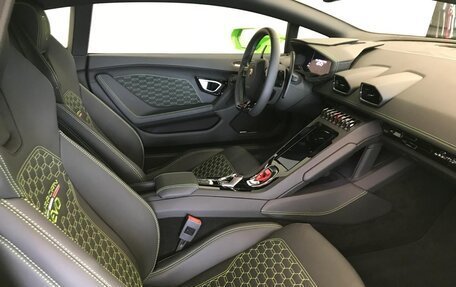 Lamborghini Huracán, 2020 год, 27 500 000 рублей, 7 фотография