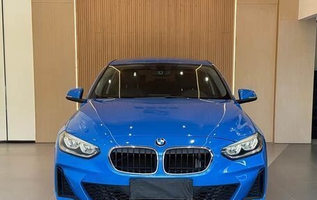 BMW 1 серия, 2021 год, 1 420 000 рублей, 2 фотография