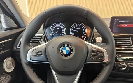 BMW 1 серия, 2021 год, 1 420 000 рублей, 10 фотография