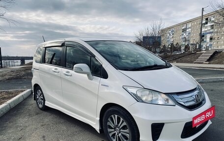 Honda Freed I, 2012 год, 1 050 000 рублей, 2 фотография