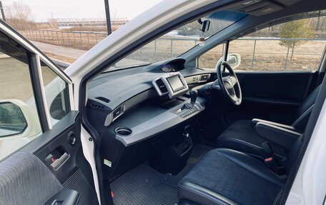 Honda Freed I, 2012 год, 1 050 000 рублей, 20 фотография