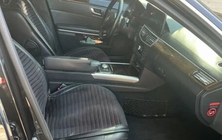 Mercedes-Benz E-Класс, 2012 год, 1 400 000 рублей, 10 фотография