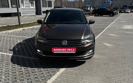 Volkswagen Polo VI (EU Market), 2016 год, 1 200 000 рублей, 2 фотография